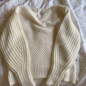 Aritzia Wilfred cream sweater